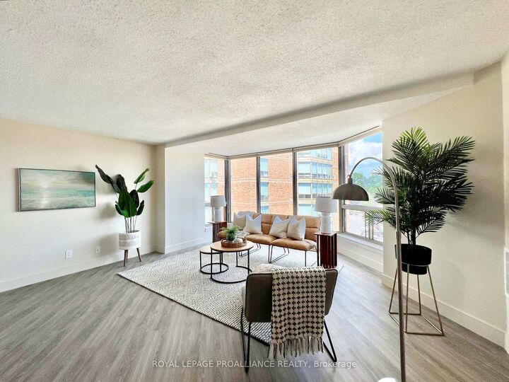Property Photo:  344 Front Street 604  ON K8N 5M4 