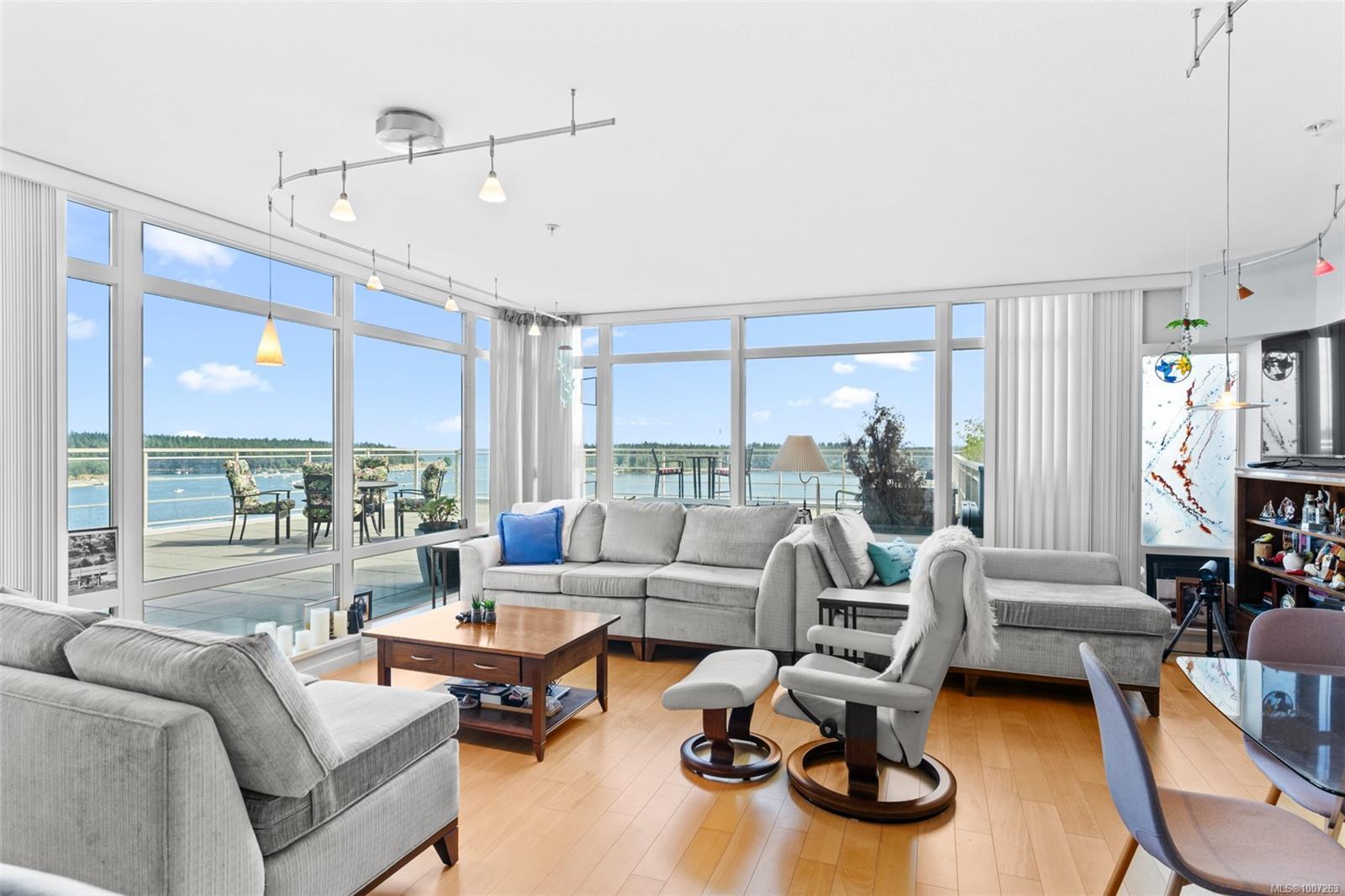 Property Photo:  38 Front St 805  BC V9R 0B8 