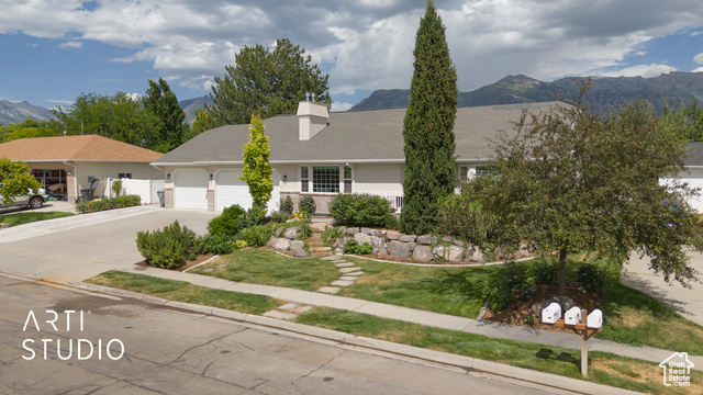 Property Photo: 796 N 200 W UT 84003