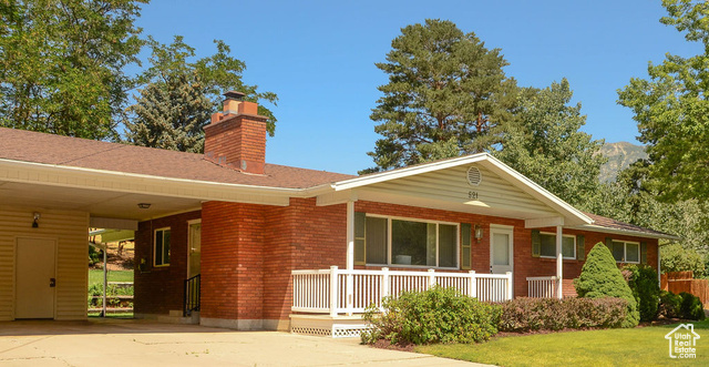 Property Photo: 521 N Grove Dr UT 84004