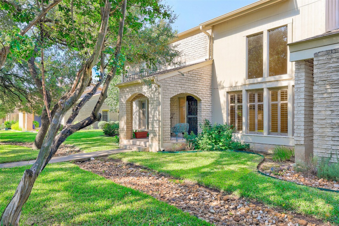 Property Photo: 8111 Middle Court TX 78759