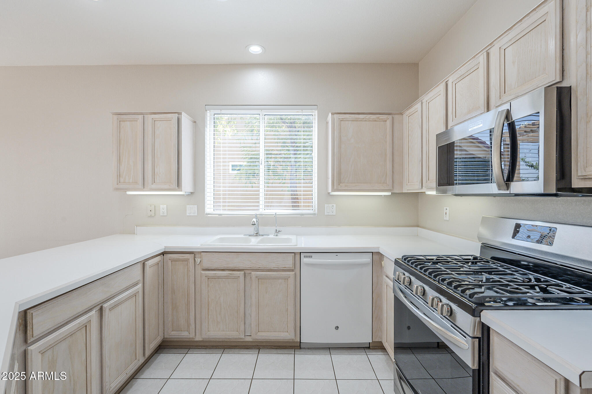 Property Photo: 13964 W Parada Drive AZ 85375