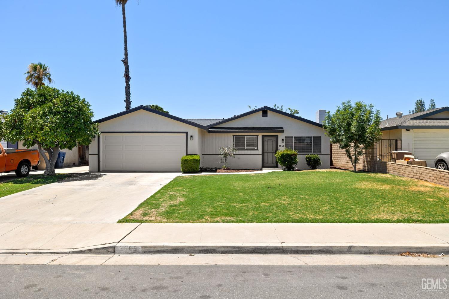 2605 Bladen Street  Bakersfield CA 93309 photo