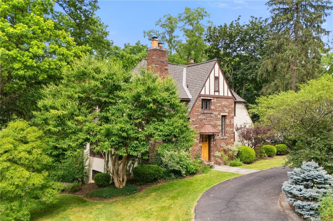 Property Photo:  420 Hanshaw Road  NY 14850 
