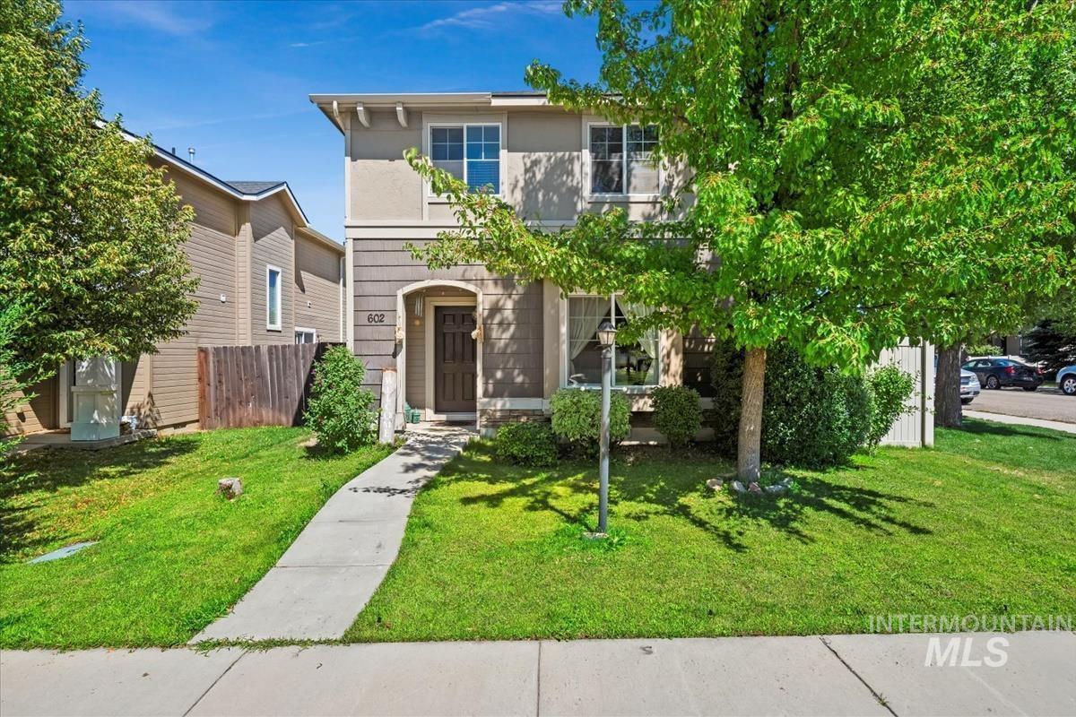 Property Photo:  602 N Carisbrooke Ave.  ID 83642-5502 