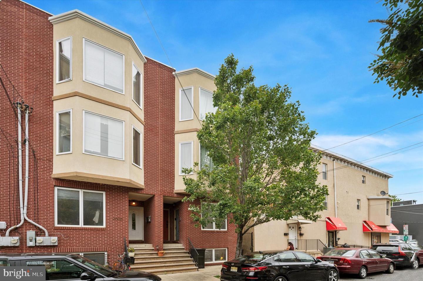 2001 Carpenter Street B  Philadelphia PA 19146 photo