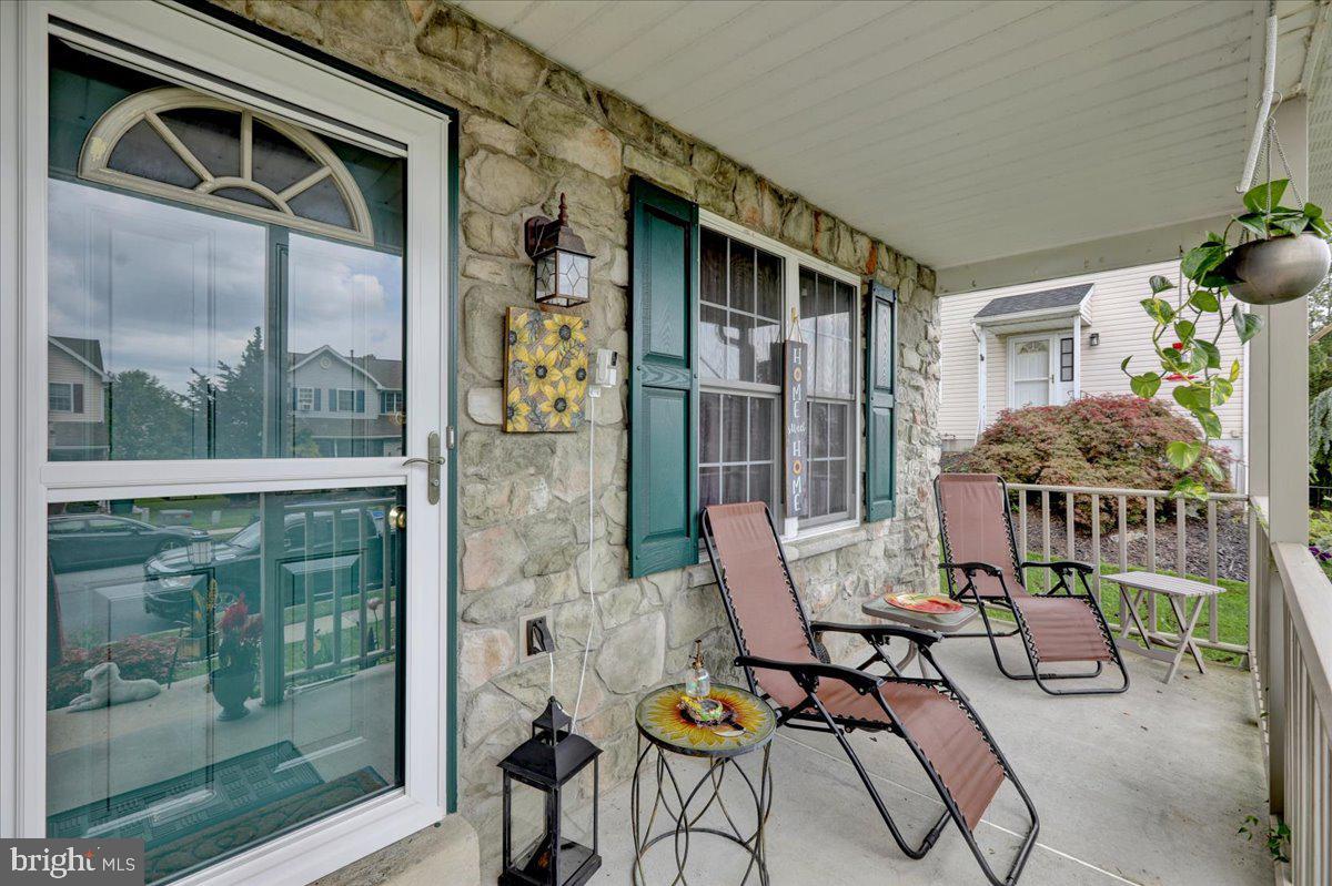 Property Photo: 238 Bainbridge Circle PA 19608