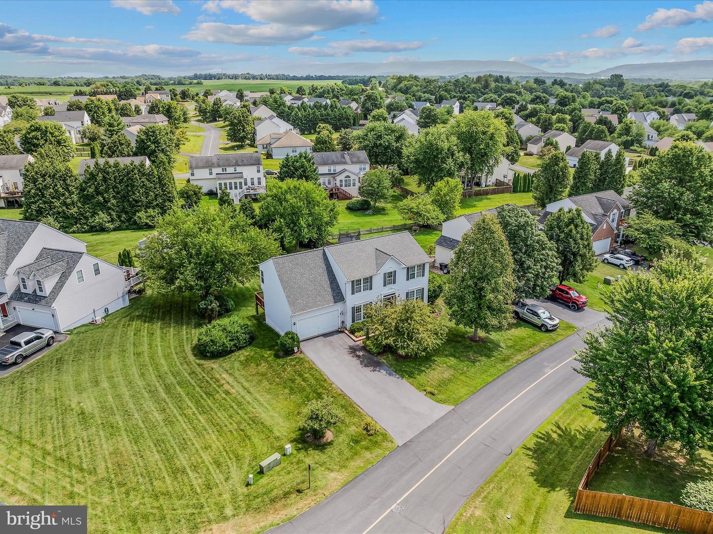 Property Photo: 130 Kimberwicke Drive N WV 25414