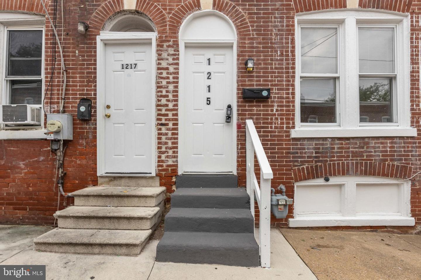 Property Photo:  1215 W Third Street  DE 19805 