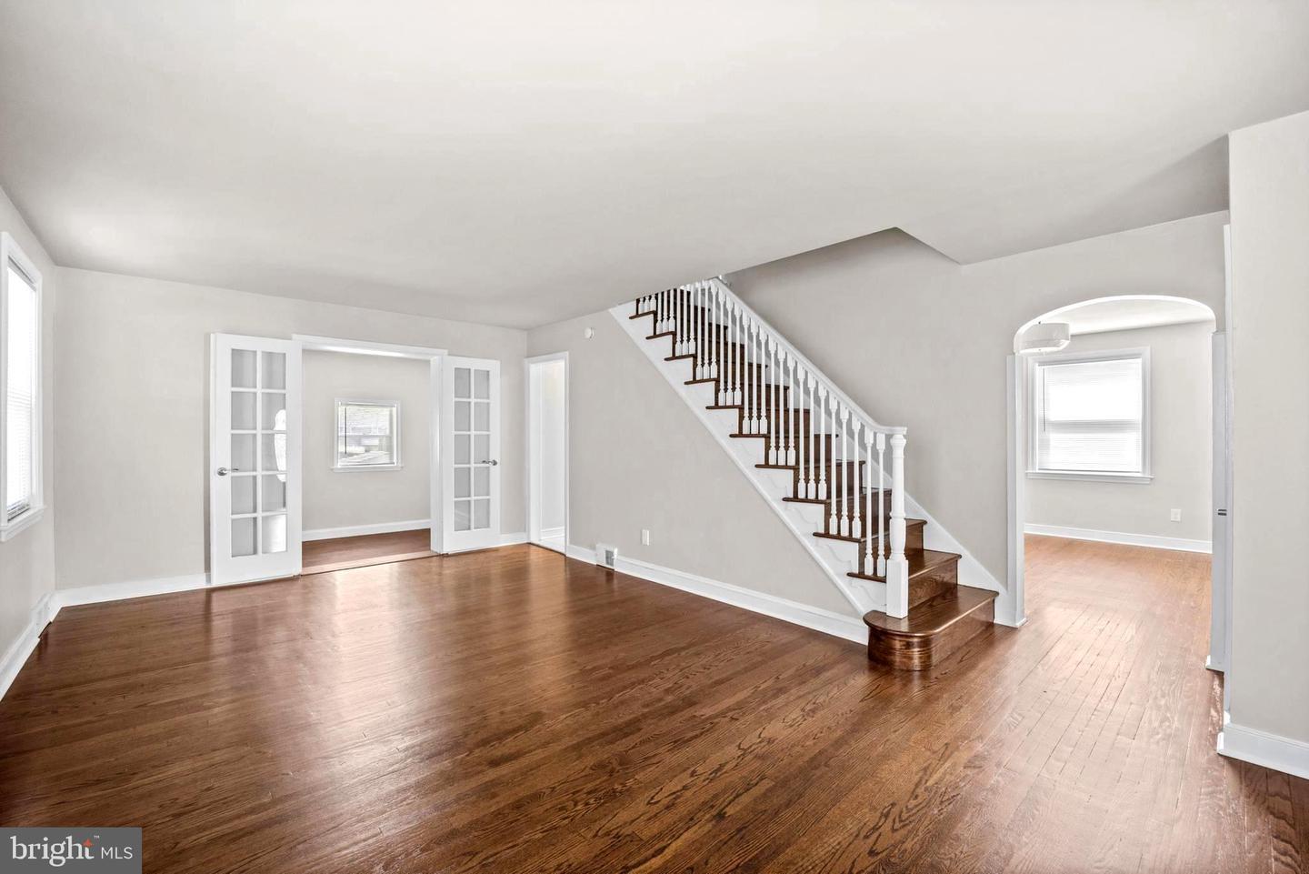 Property Photo: 33 Lanfair PA 19012