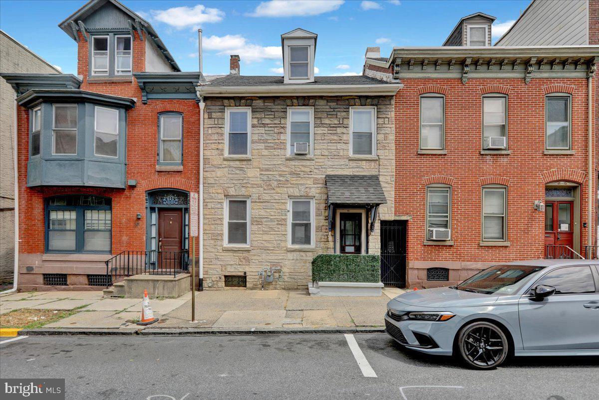 Property Photo:  913 Washington Street  PA 19601 