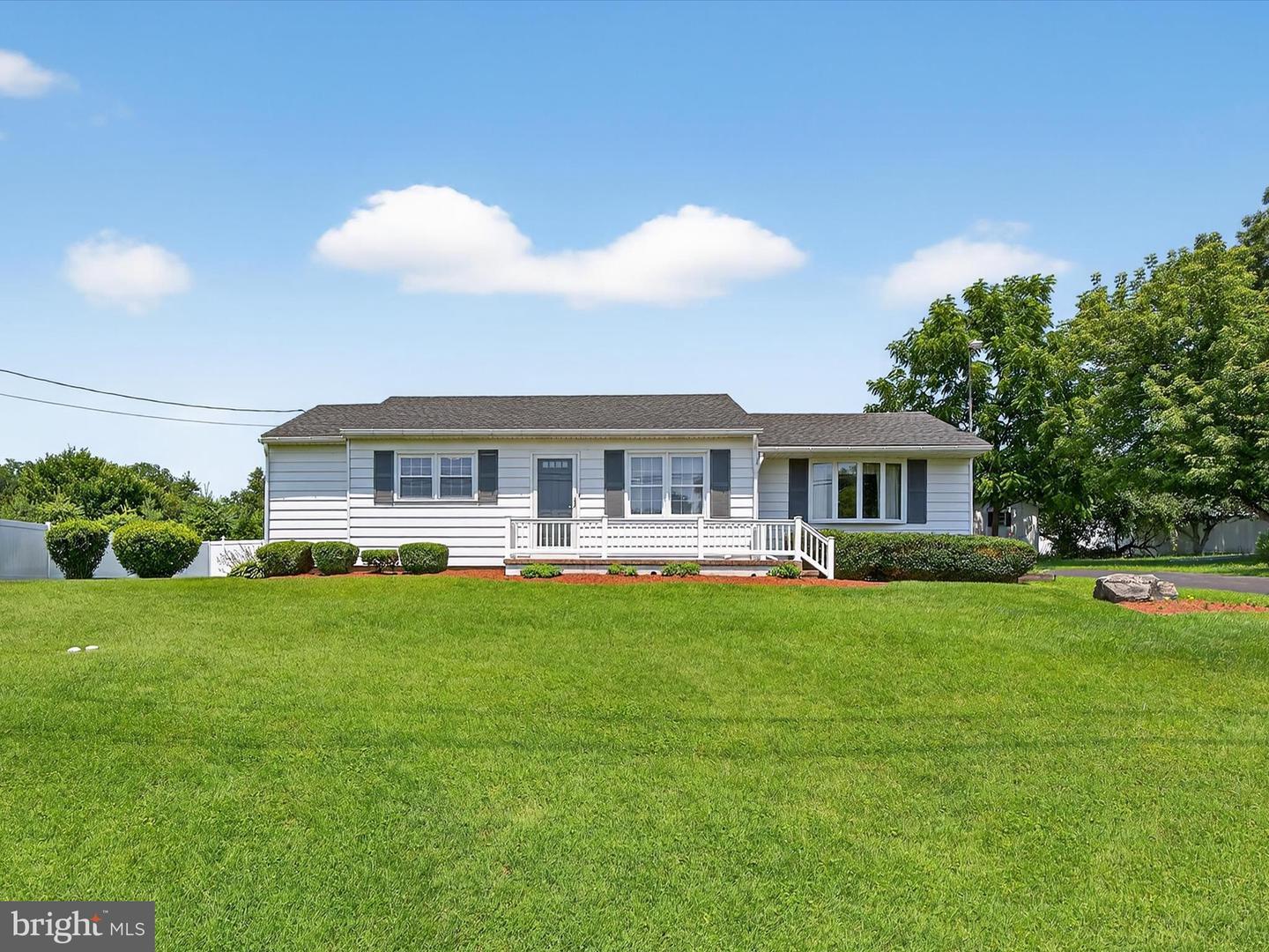 Property Photo: 46 Leven Road PA 17529