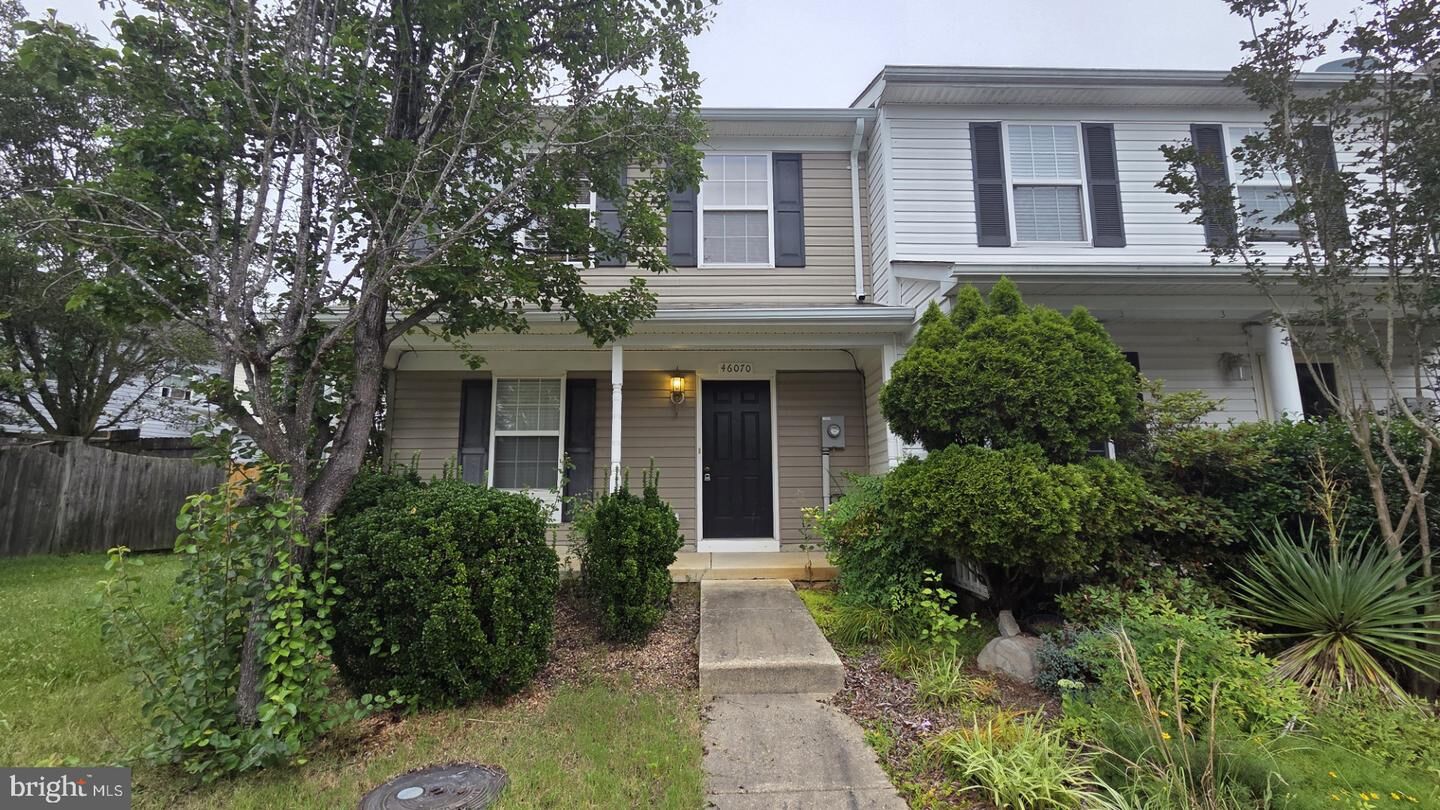 Property Photo: 46070 Callas Way MD 20653