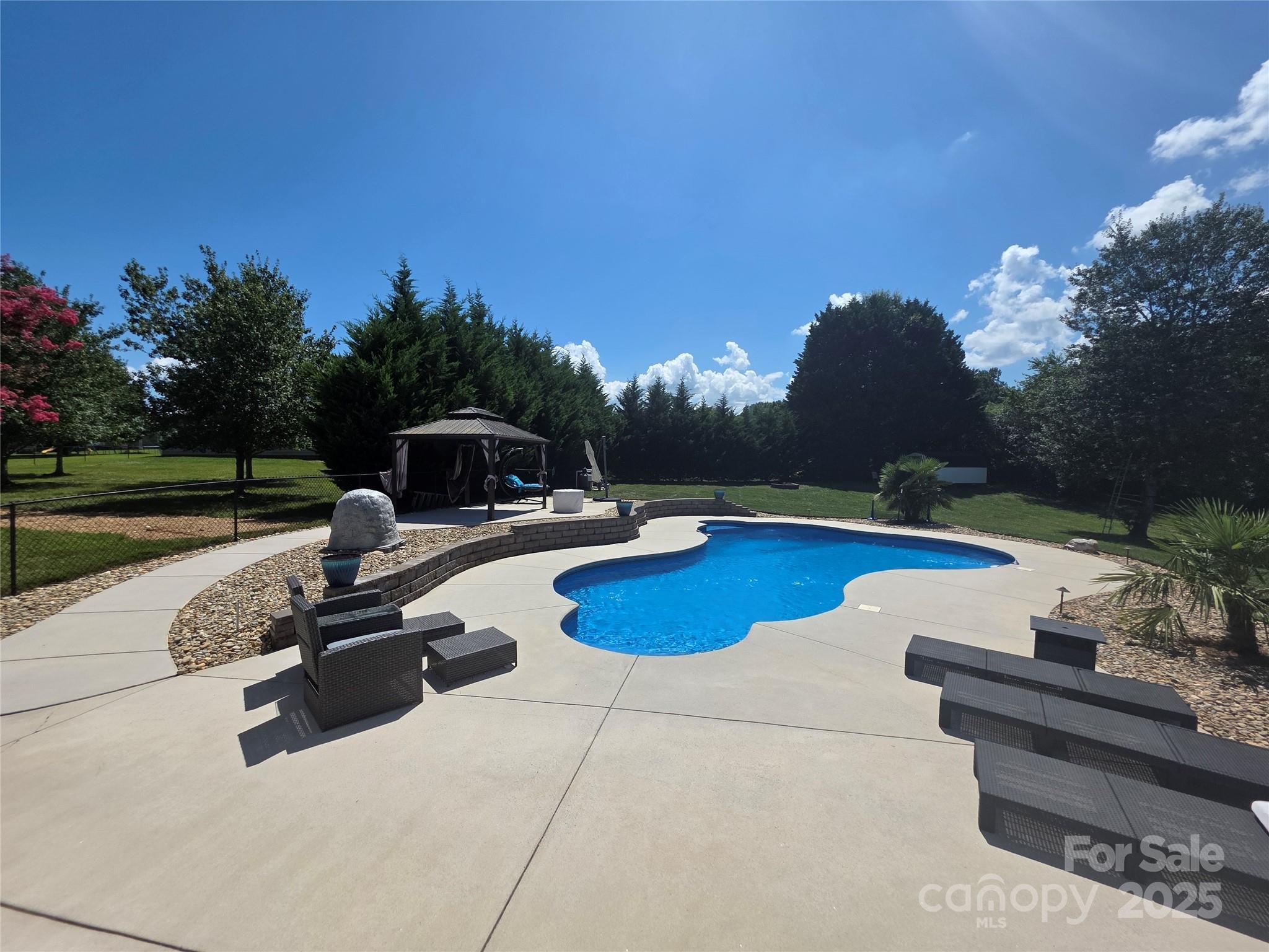 Property Photo:  1526 Lauren Alexis Court  NC 28034 
