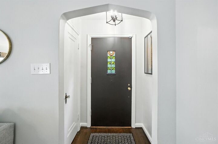 Property Photo:  3811 Drakewood Drive  OH 45208 