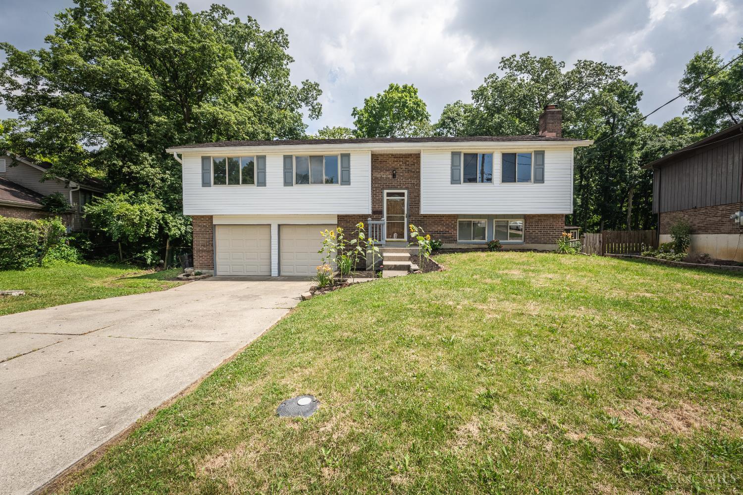 1373 Hartwood Drive  Springfield Twp. OH 45240 photo