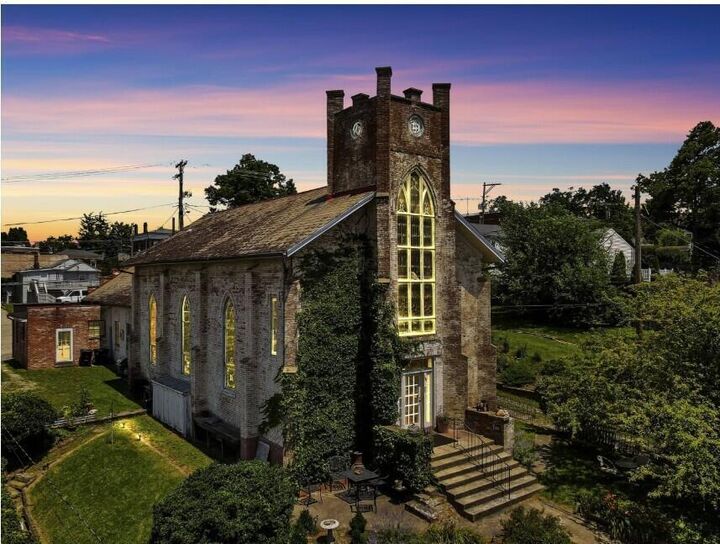 Property Photo:  131 E Chestnut Street  OH 43130