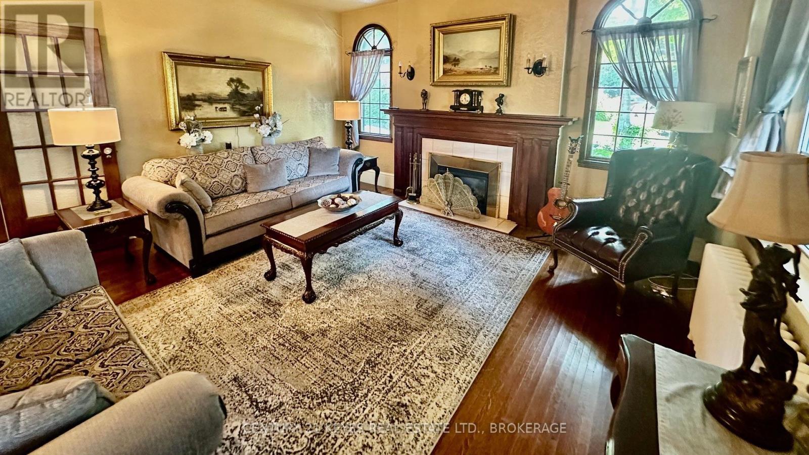 223 King Street West  Gananoque ON K7G 2G7 photo