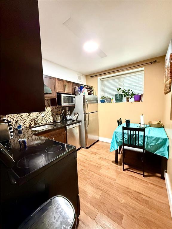 Property Photo: 375 Stradbrook Avenue MB R3L 0J7