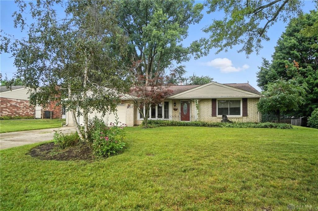 Property Photo:  2151 Plantation Trail  OH 45305 