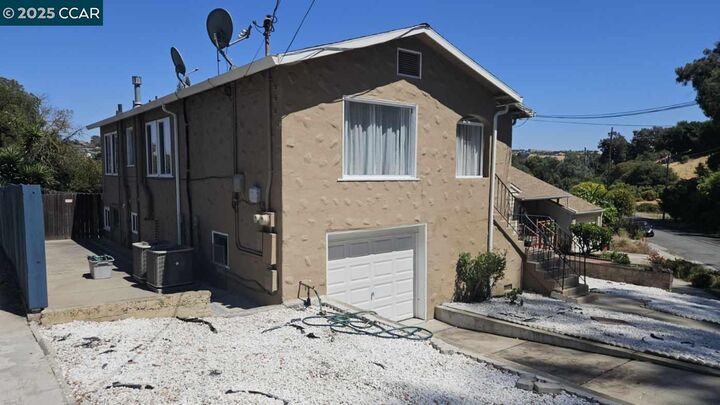 Property Photo:  655 Garretson Ave  CA 94572 