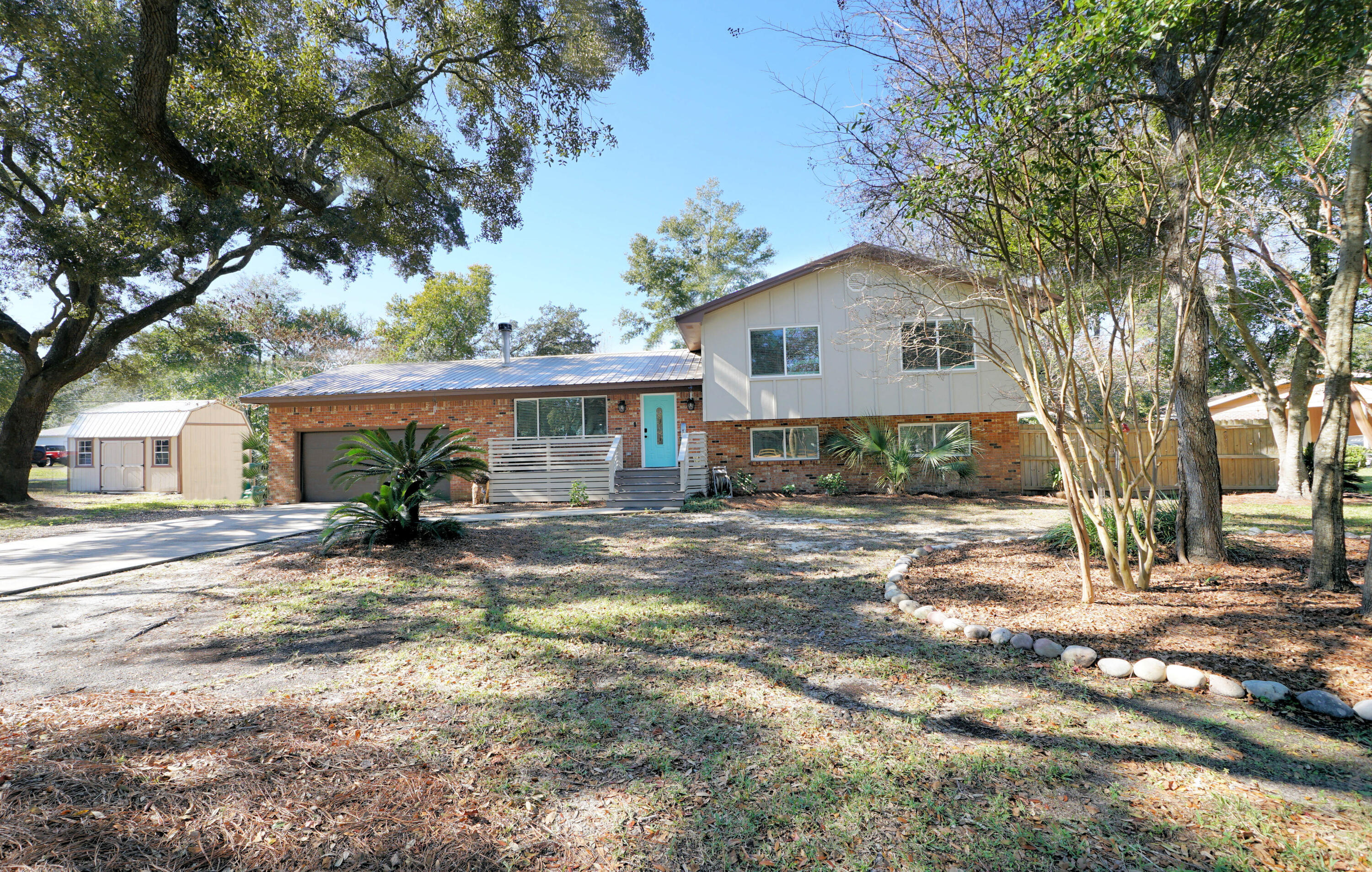 Property Photo: 951 Pocahontas Drive FL 32547