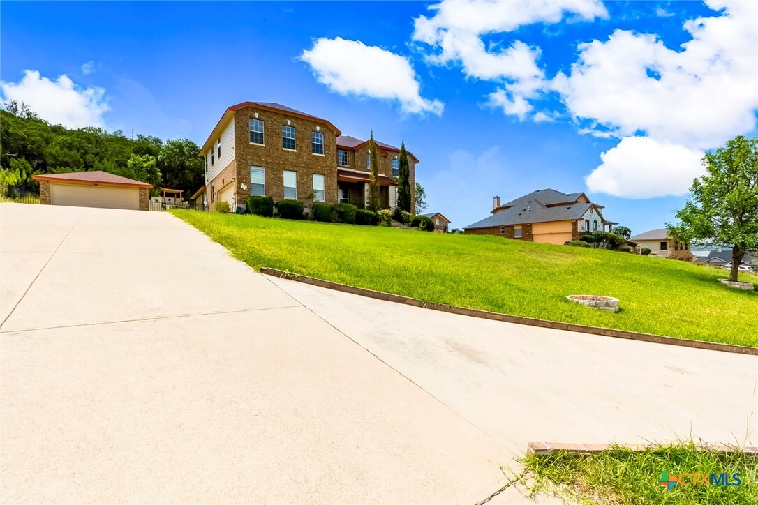 Property Photo: 2005 River Rock Trail TX 76548