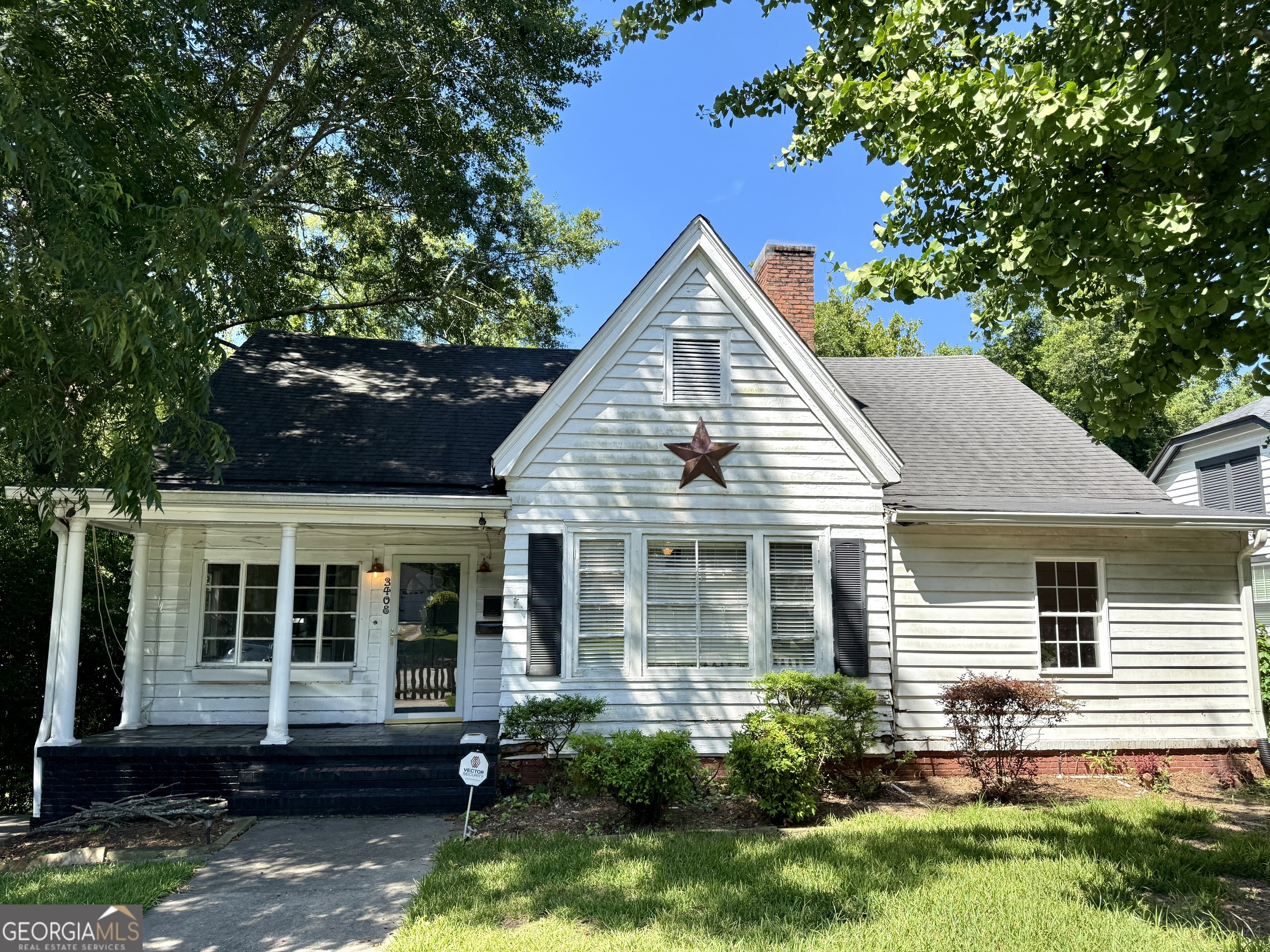 Property Photo:  3408 Ridge Avenue  GA 31204 