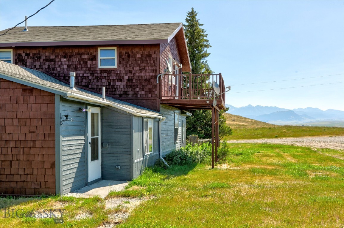 Property Photo:  310 Hannaford Street S  MT 59086 