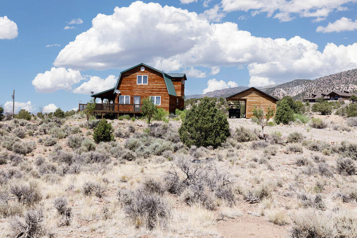 Property Photo:  4205 Little Meadows Loop  UT 84712 