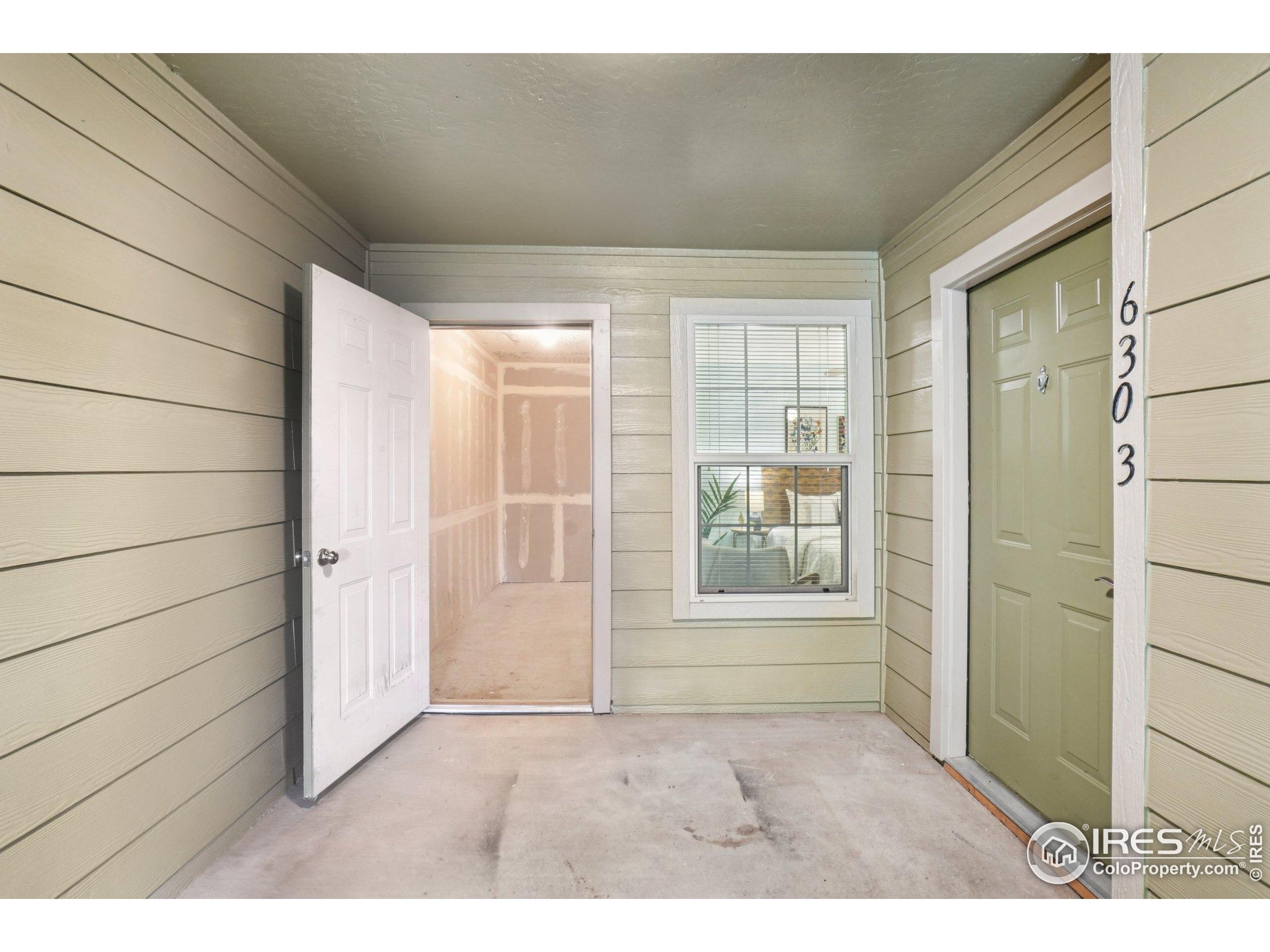 Property Photo: 5620 Fossil Creek Pkwy 6303 CO 80525