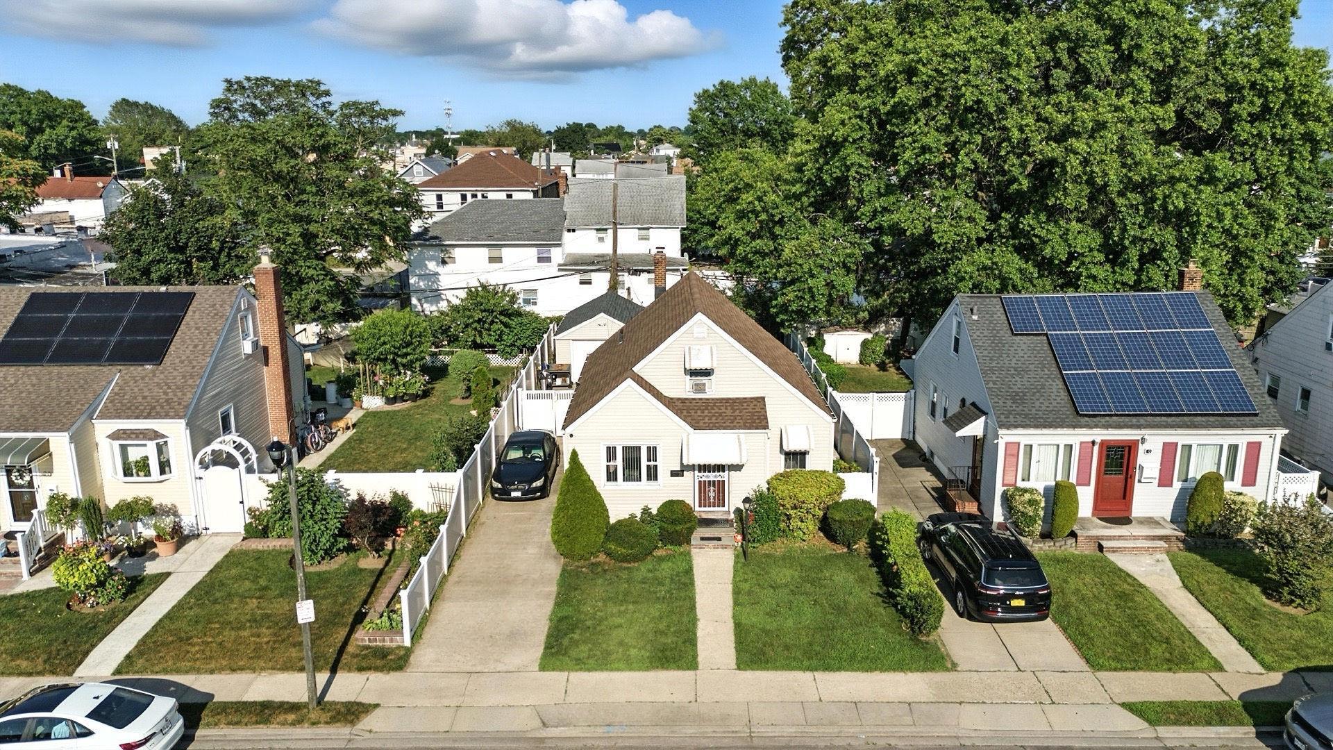 26 Fieldmere Street  Elmont NY 11003 photo