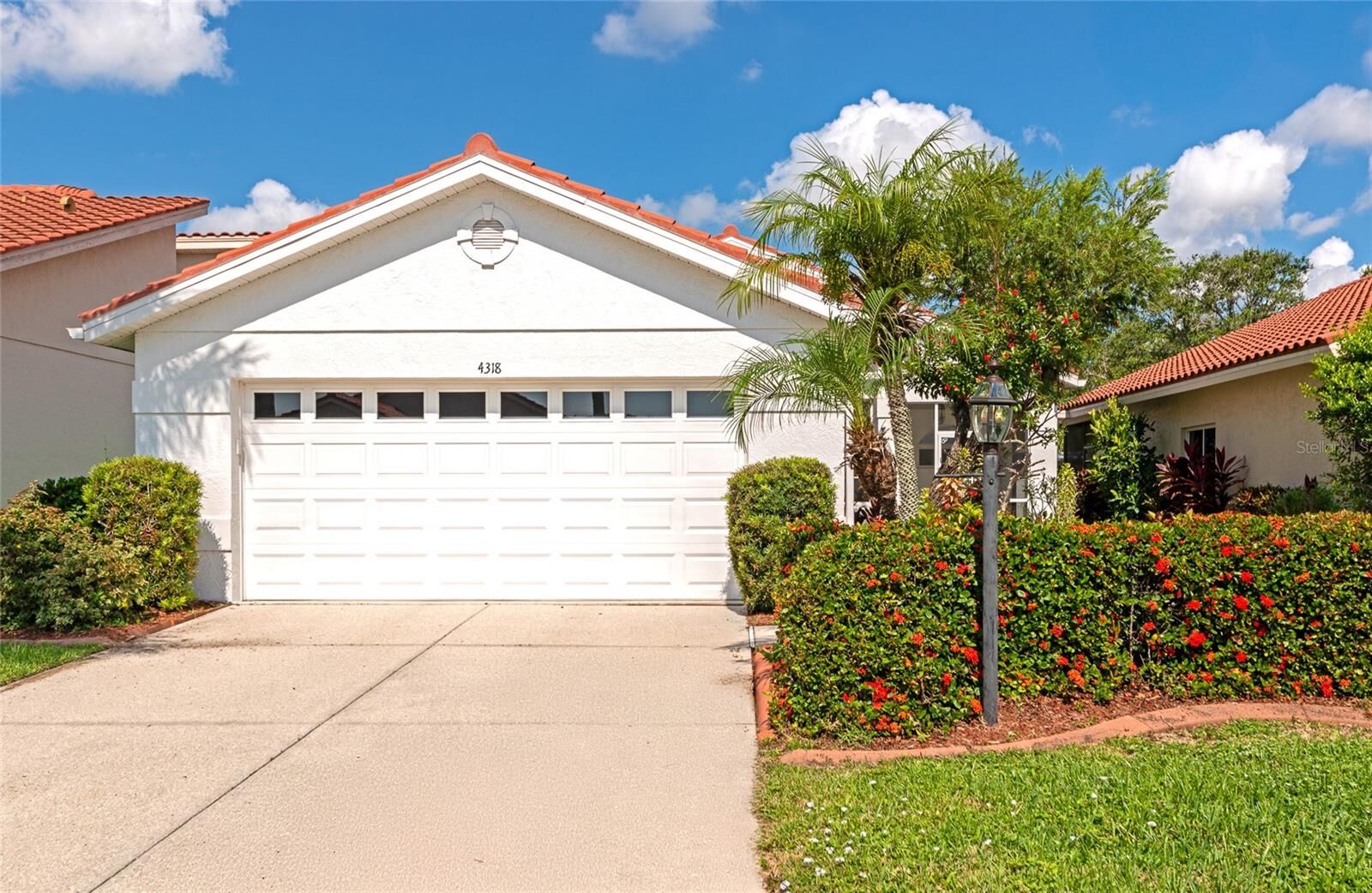 Property Photo: 4318 Marcott Circle FL 34233