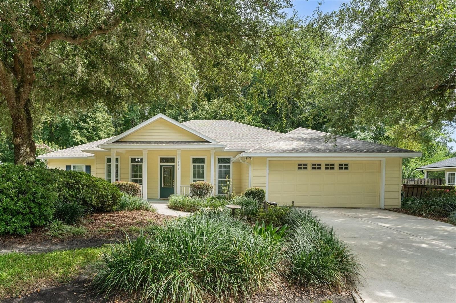 Property Photo:  7259 White Oaks Road  FL 32615 