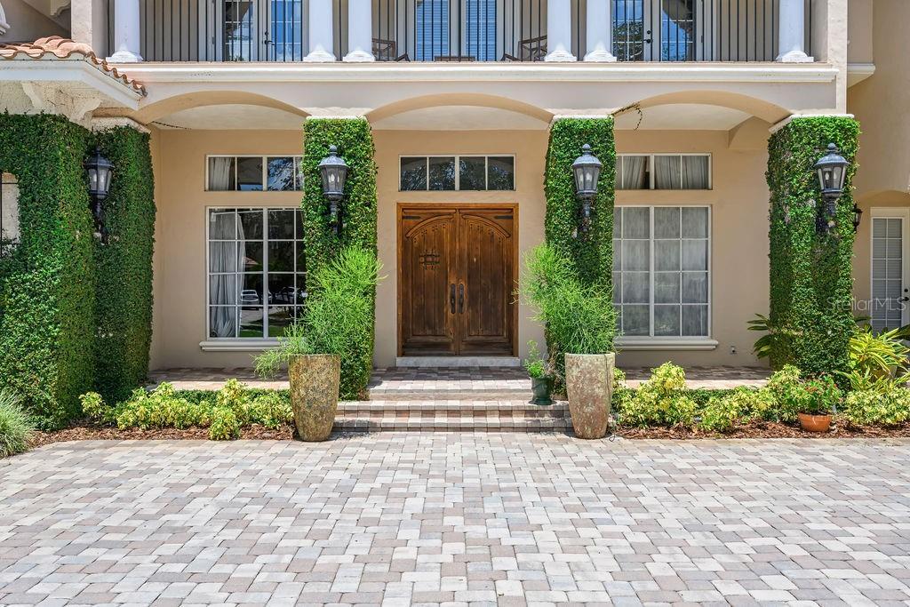 Property Photo: 11209 Macaw Court FL 34786