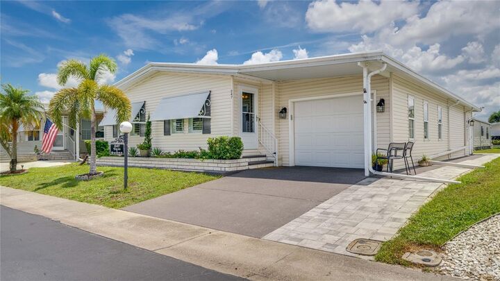 Property Photo:  247 Lakeside Drive  FL 33903 