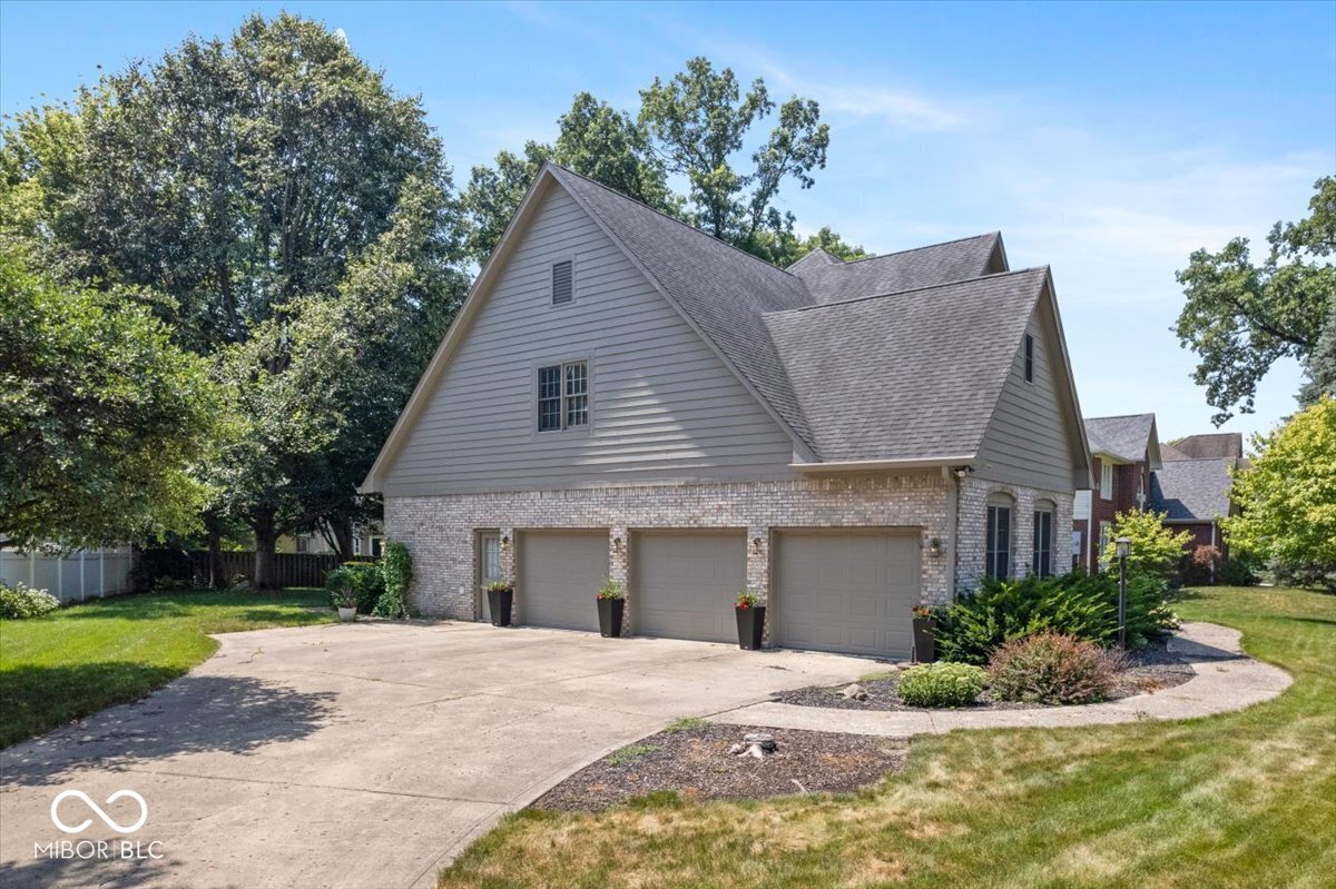 Property Photo: 7565 Timber Springs Drive S IN 46038