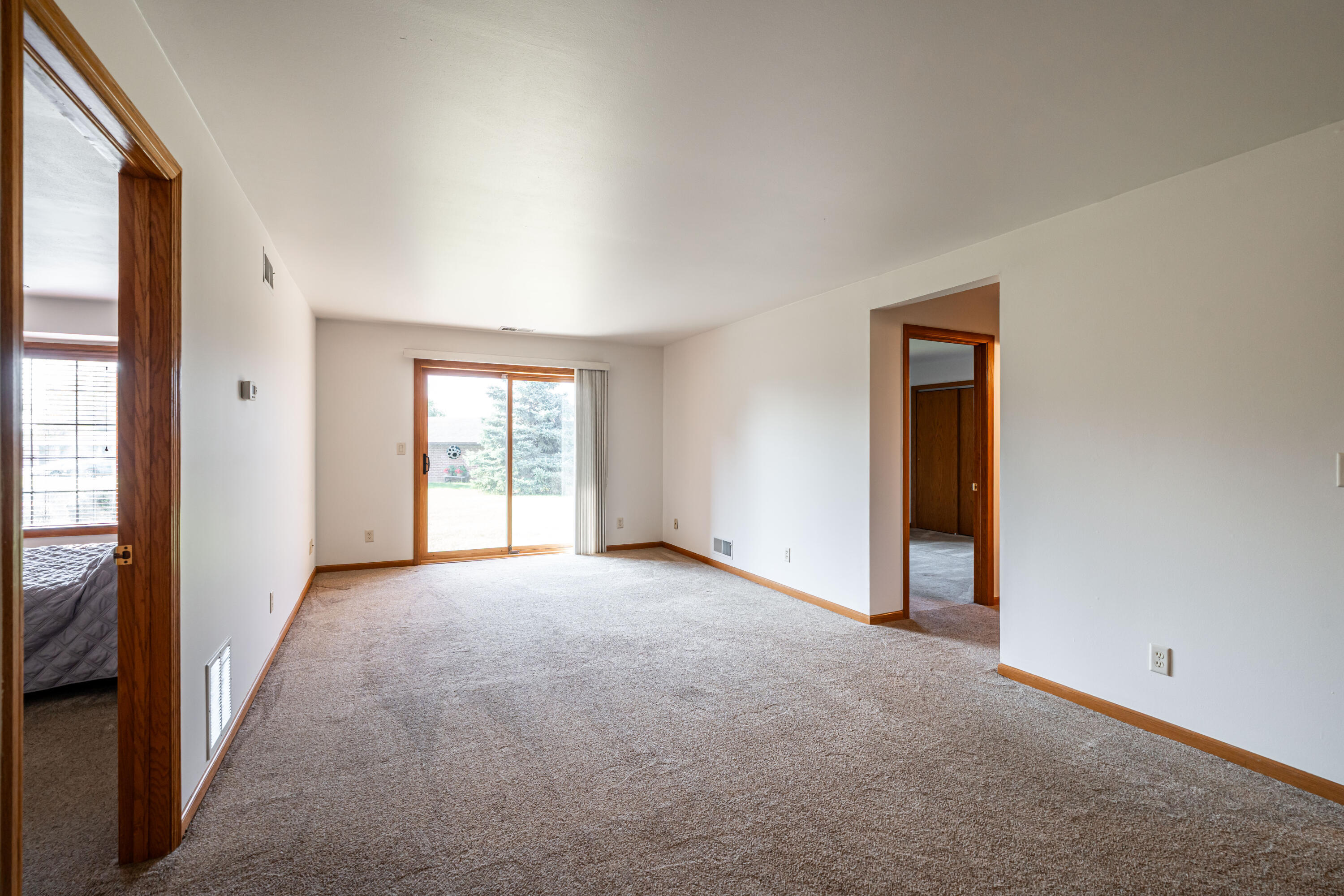 Property Photo: N58w23869 Hastings Ct 302 WI 53089