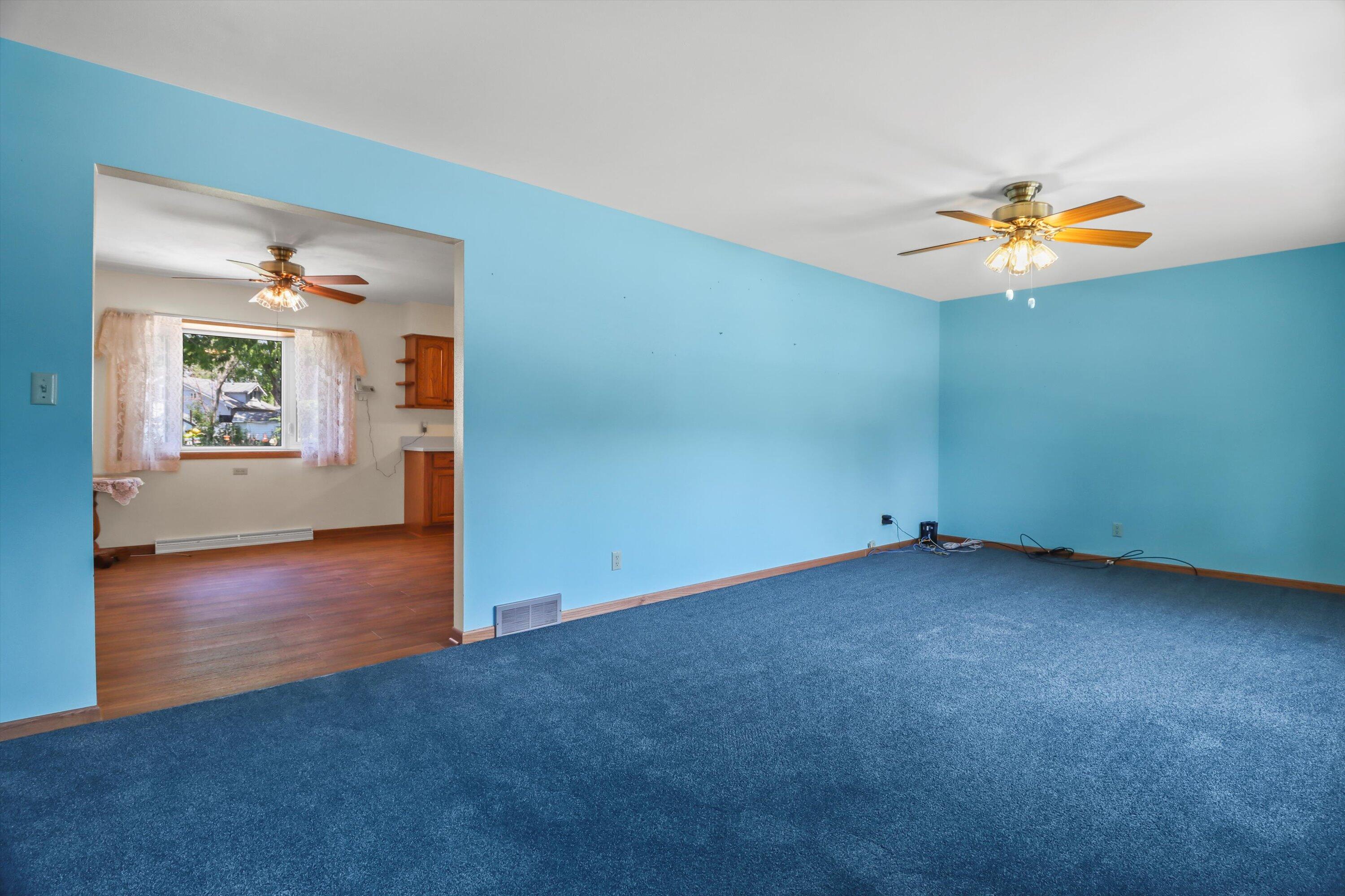 Property Photo: 214 Hart St WI 53094