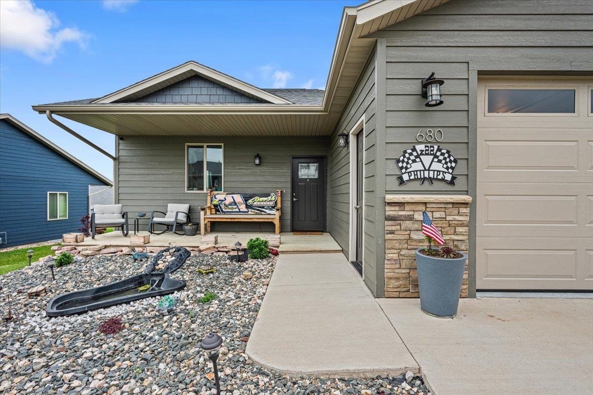 Property Photo: 680 Teton Way SD 57793