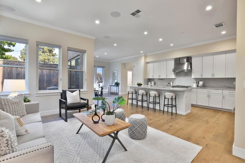 Property Photo: 102 Hildebrand Drive CA 95032