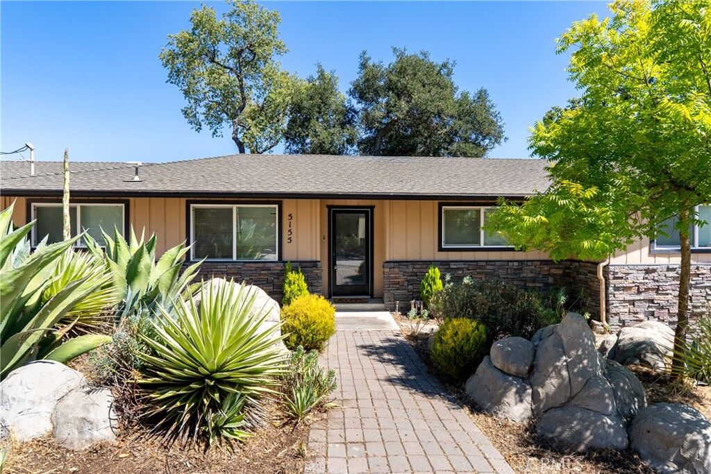 Property Photo:  5155 Ardilla Avenue  CA 93422 