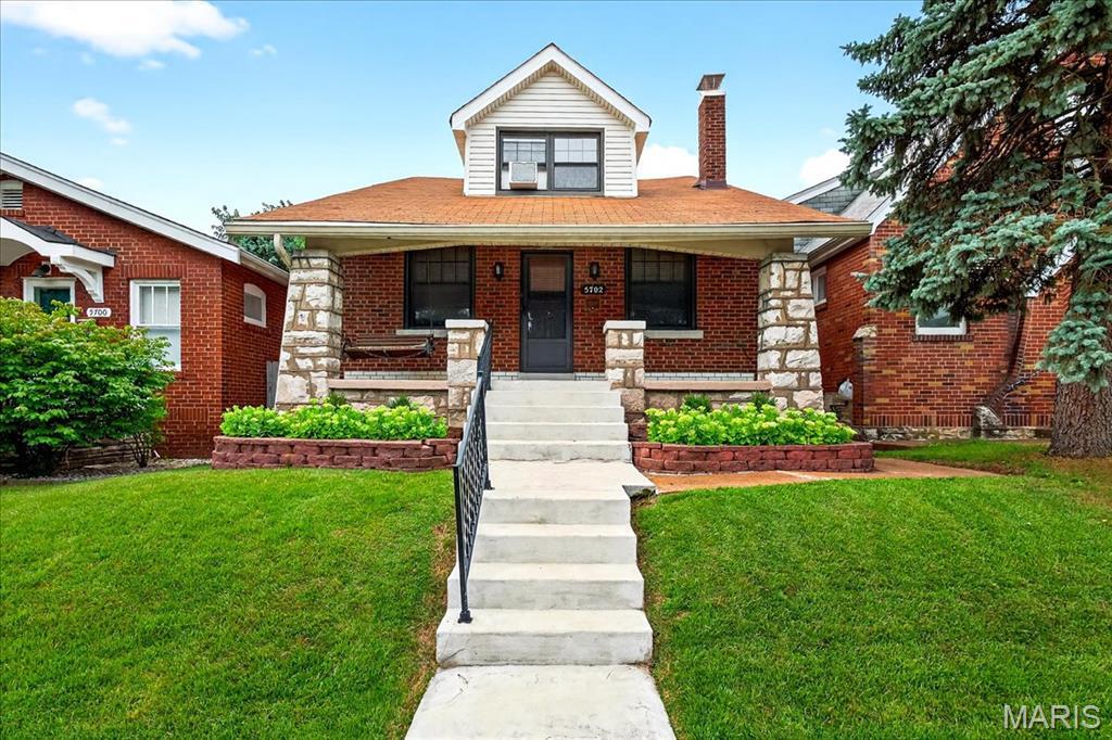 5702 Devonshire Avenue  St Louis MO 63109 photo