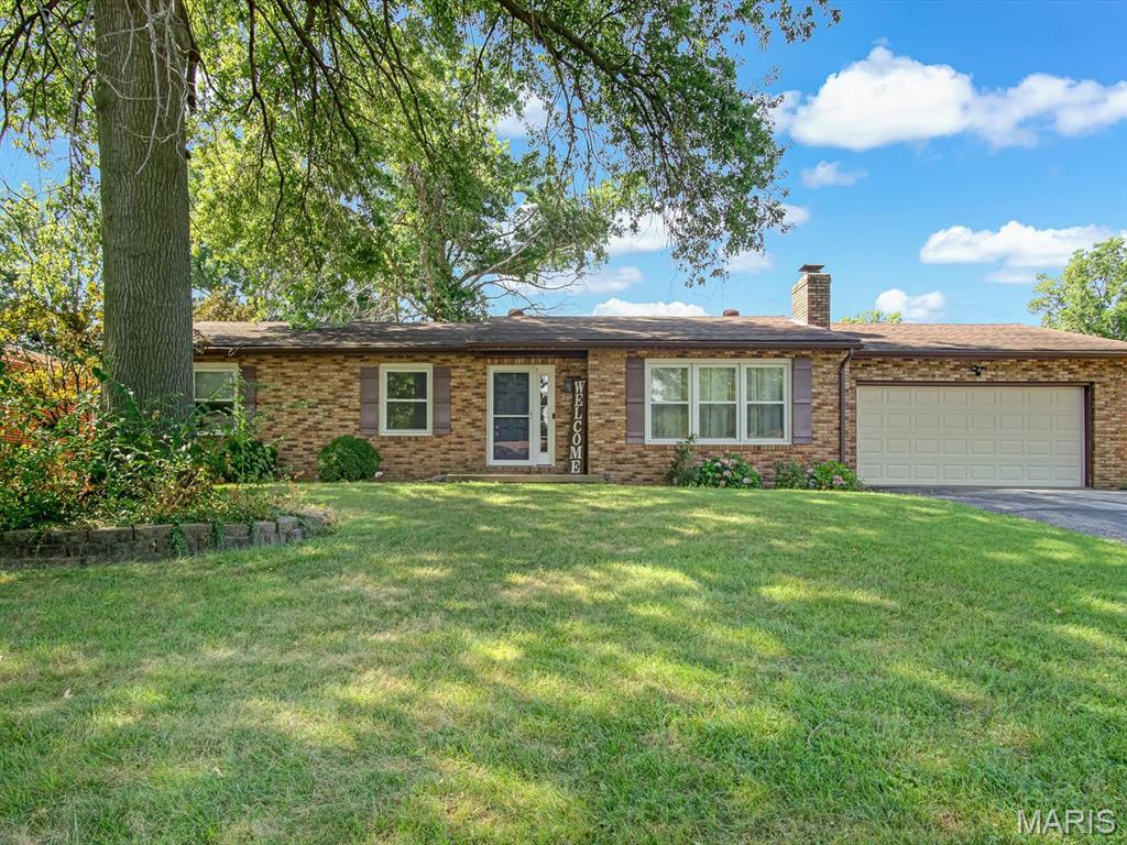 Property Photo: 303 Eugenia Drive IL 62285