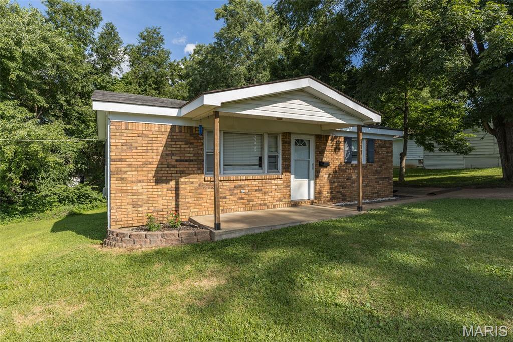 Property Photo: 111 6th Street MO 63601