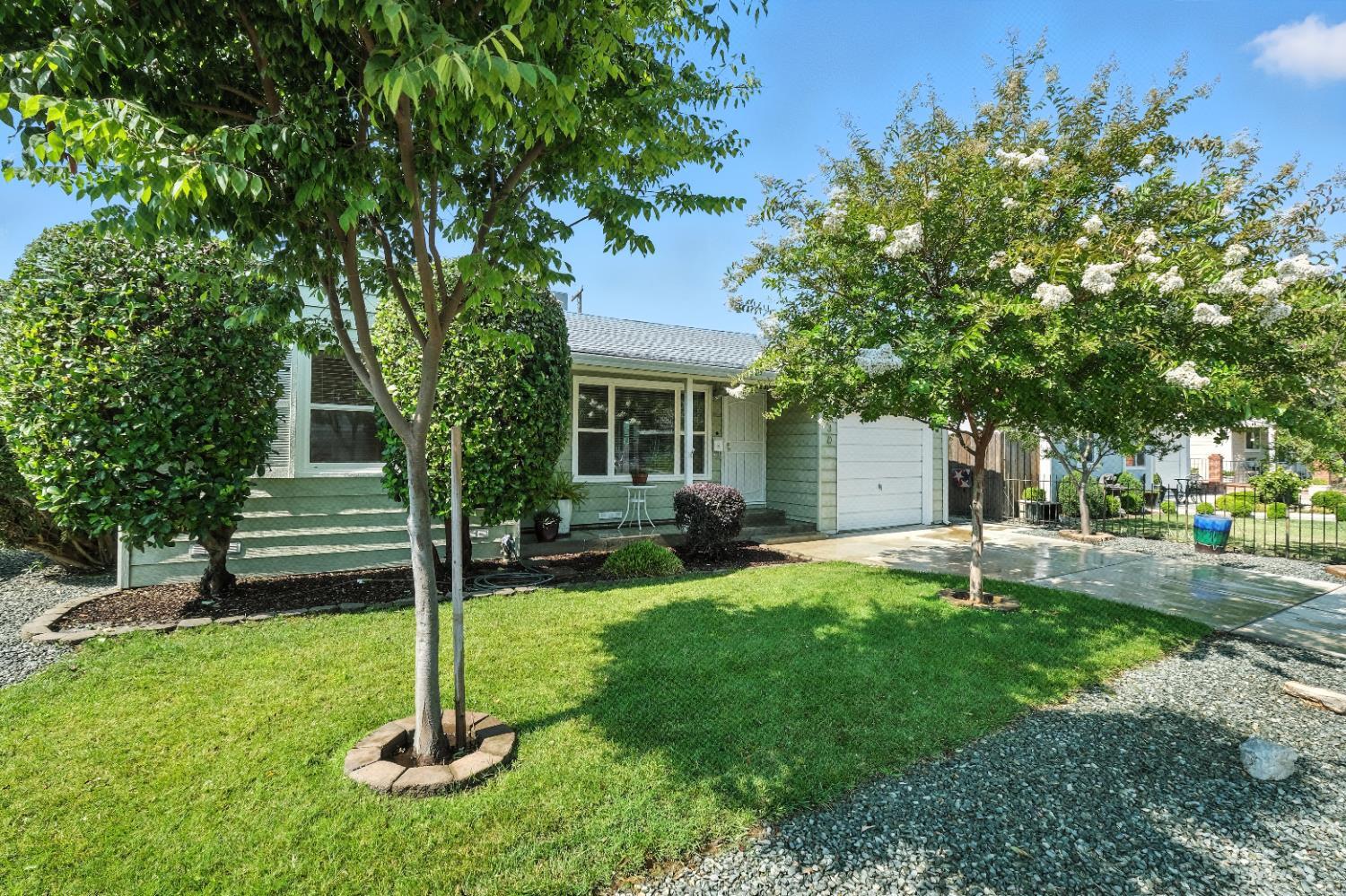 Property Photo:  1430 38th Avenue  CA 95822 