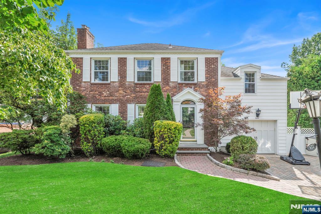 622 Forest Drive  Teaneck NJ 07666 photo