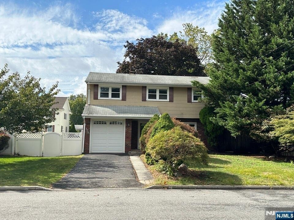 Property Photo:  175 Veterans Drive  NJ 07647 