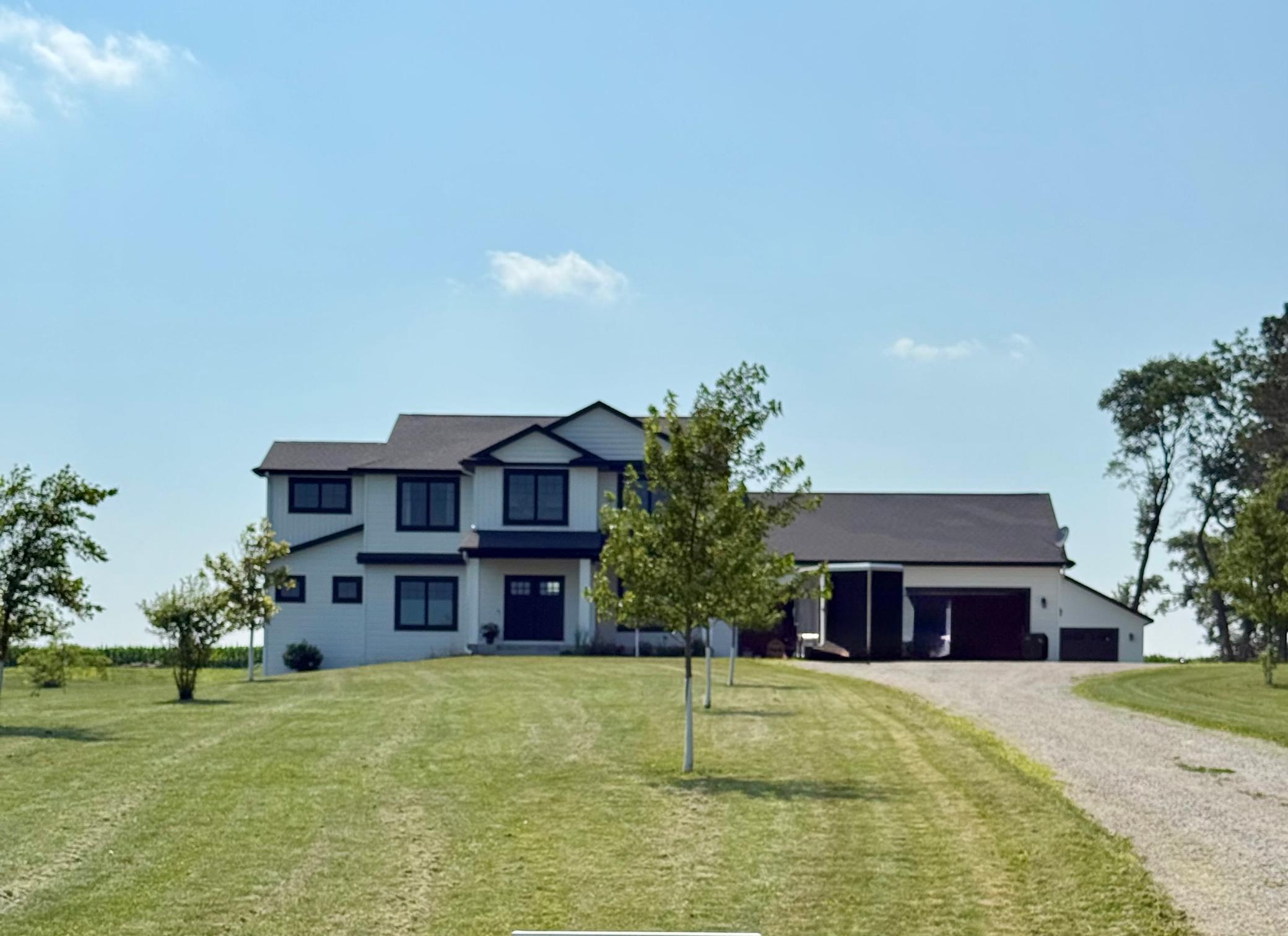 Property Photo: 79275 267th Street MN 55975