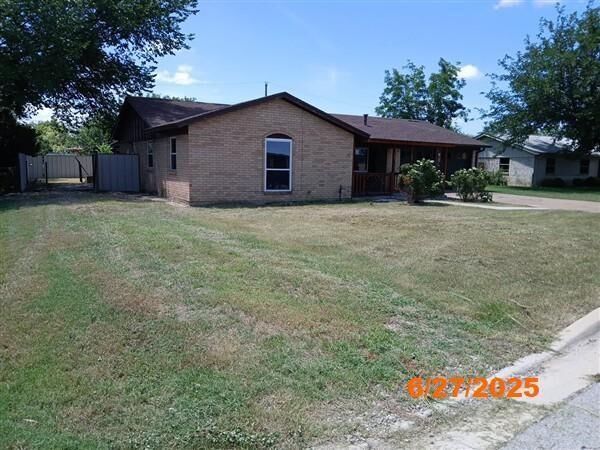 Photo de la propriété:  1804 SE 12th Street  TX 76067